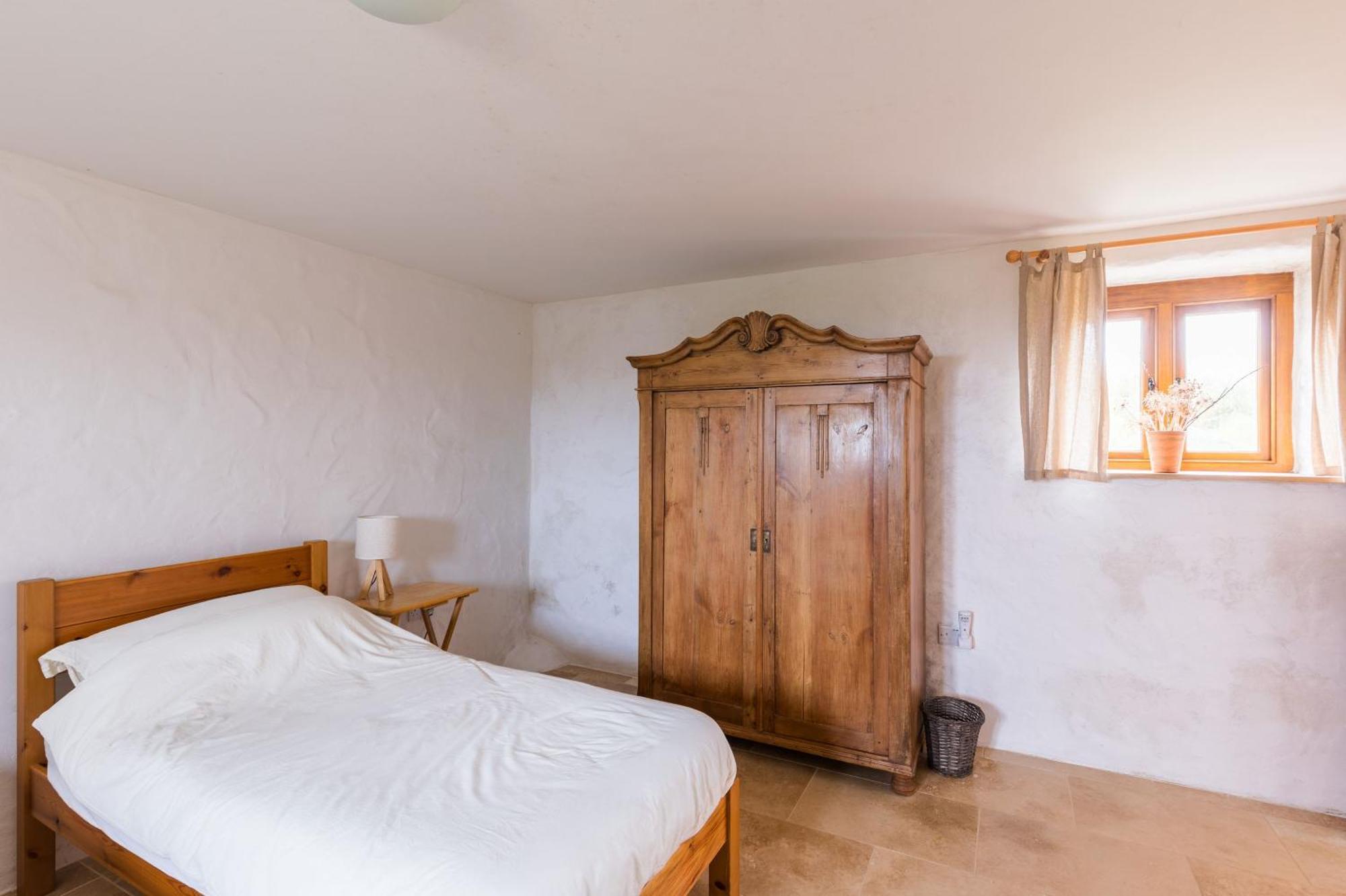 The Workshop- Eco Cottage By The Coastal Path Goodwick Esterno foto