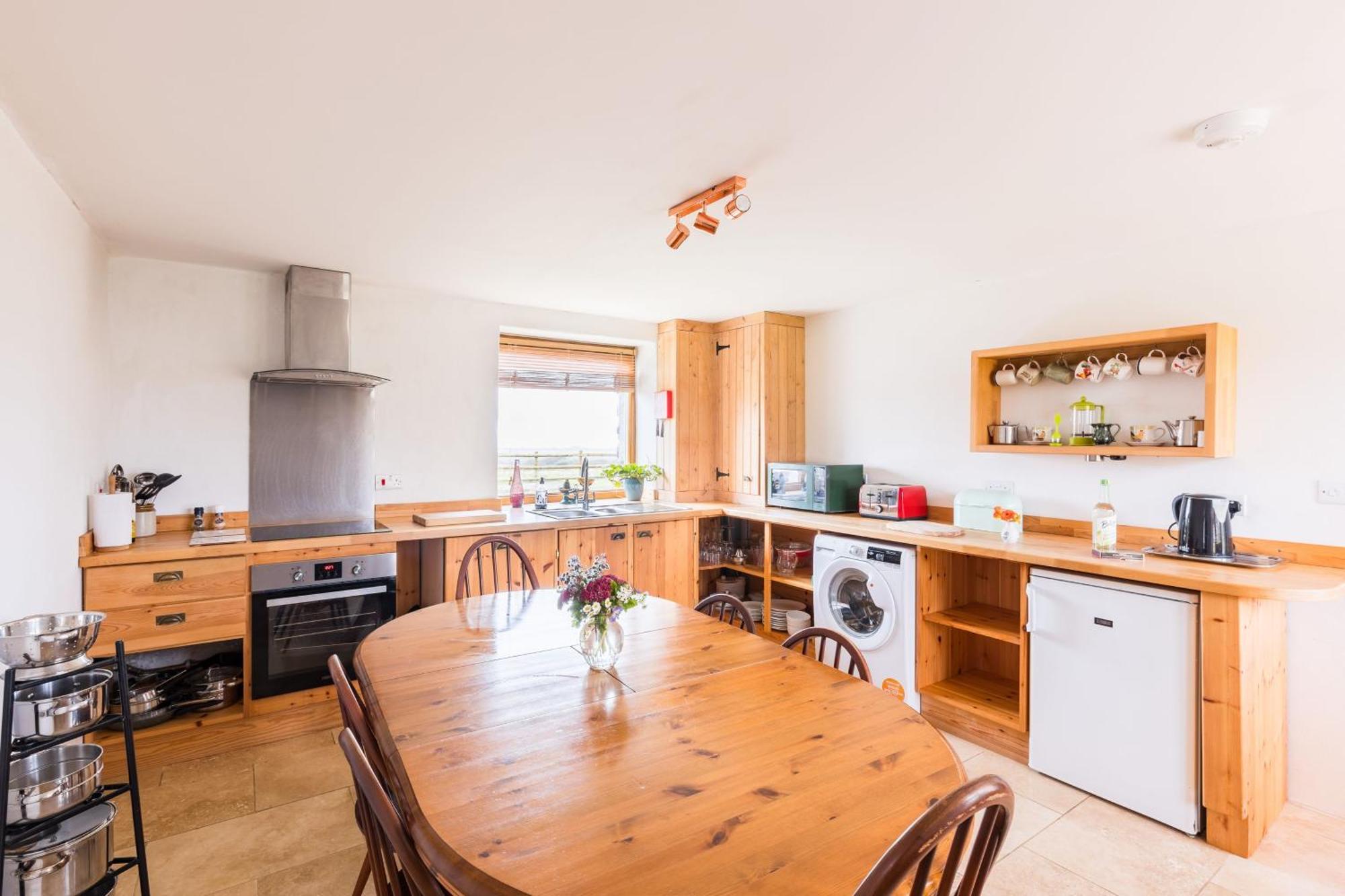 The Workshop- Eco Cottage By The Coastal Path Goodwick Esterno foto